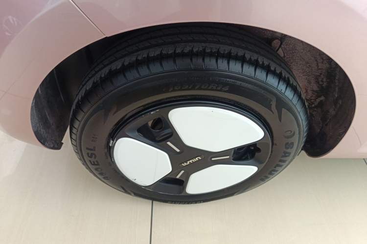 Used CHANGAN NEVO Lumin 2022 210km Sweet Edition Right Rear Wheel Hub