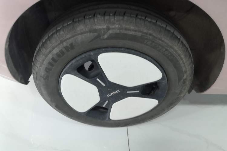 Used CHANGAN NEVO Lumin 2022 210km Sweet Edition Right Rear Wheel Hub
