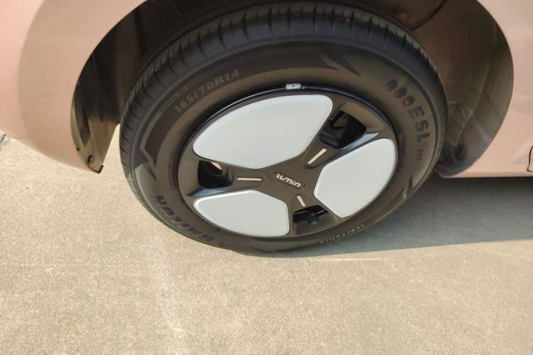 Used CHANGAN NEVO Lumin 2022 210km Sweet Edition Right Rear Wheel Hub