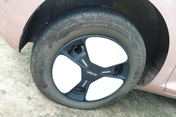 Used CHANGAN NEVO Lumin 2022 155 km – Refreshingly Sweet Edition Right Rear Wheel Hub