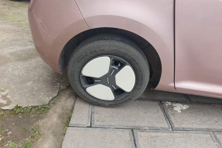 Used CHANGAN NEVO Lumin 2022 210km Sweet Edition Right Rear Wheel Hub