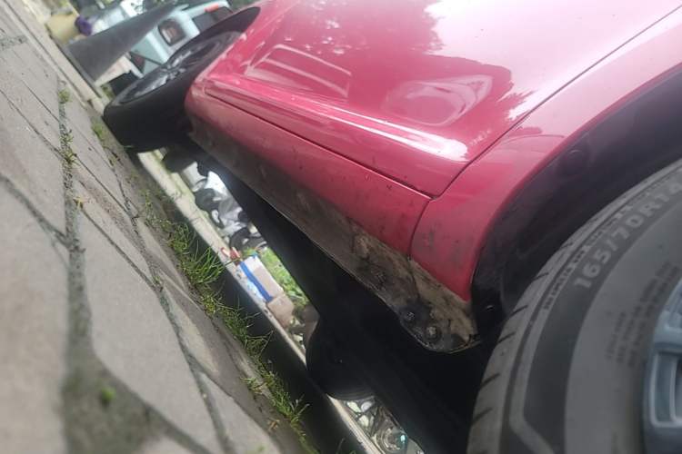 Used CHANGAN NEVO Lumin 2022 155 km – Refreshingly Sweet Edition Right Side Sill