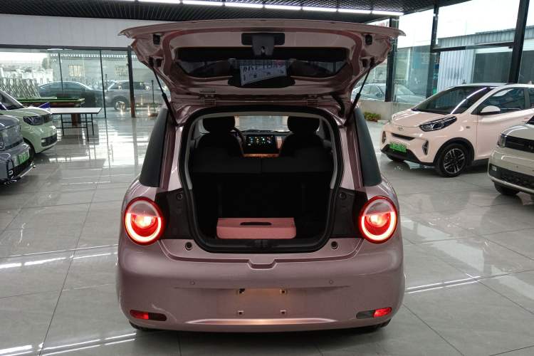 Used CHANGAN NEVO Lumin 2022 210km Sweet Edition Trunk