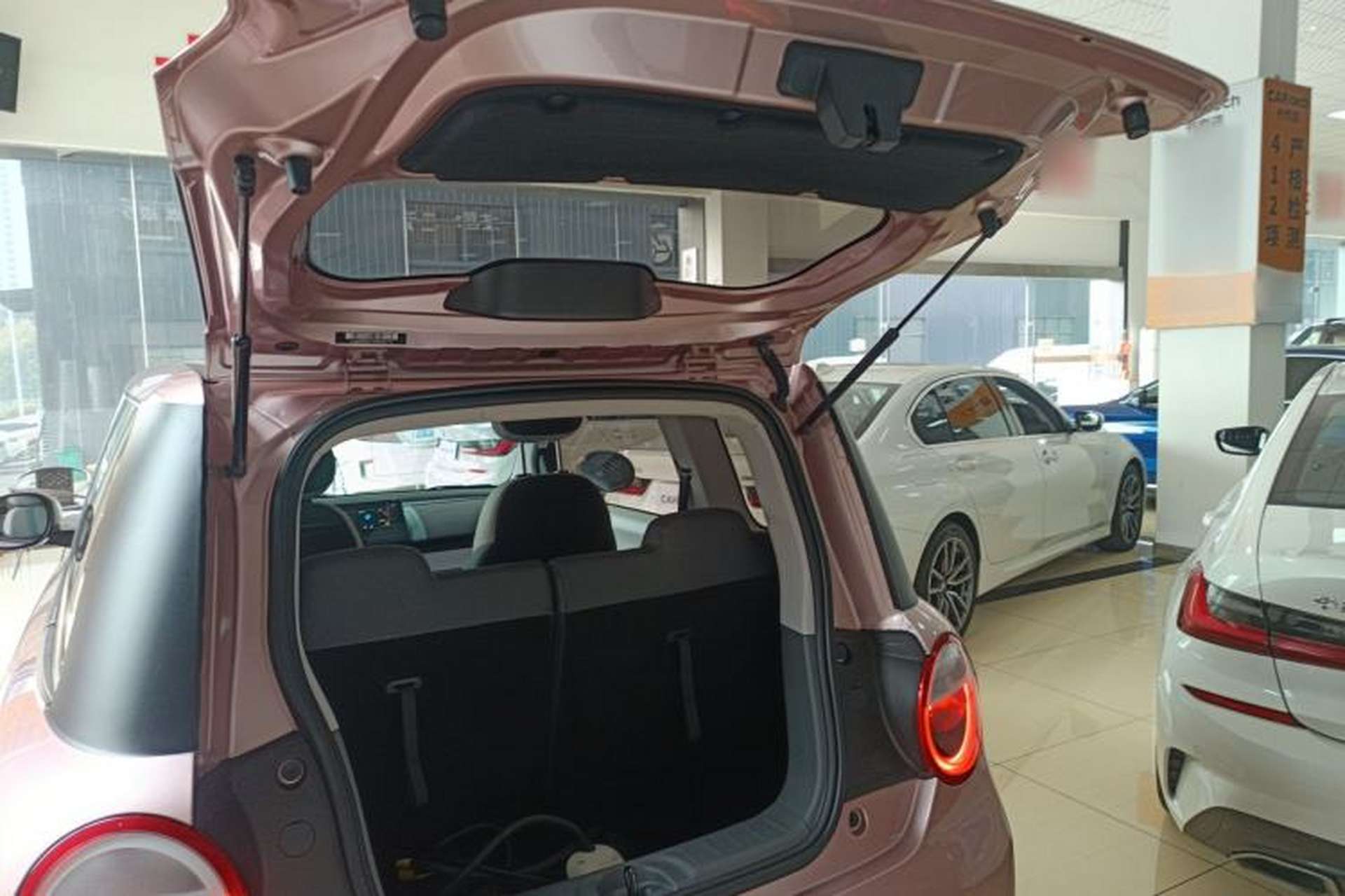 Used CHANGAN NEVO Lumin 2022 210km Sweet Edition Trunk