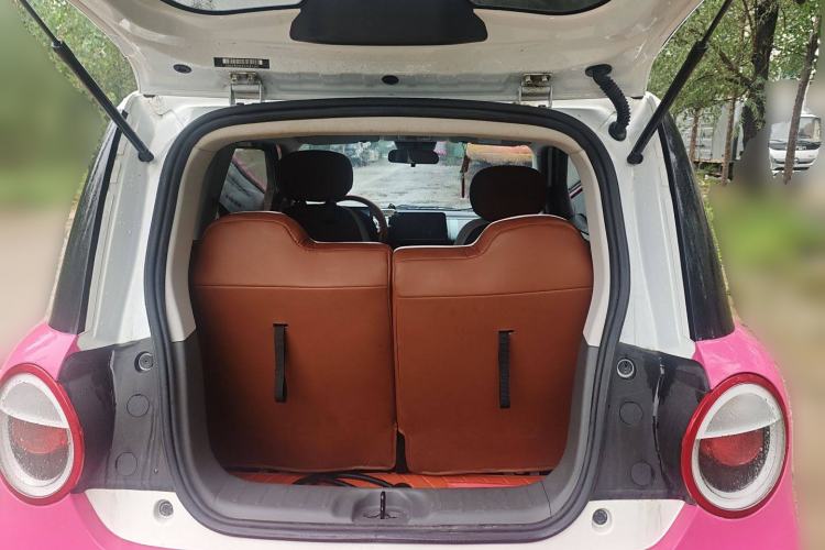 Used CHANGAN NEVO Lumin 2022 210km Sweet Edition Trunk