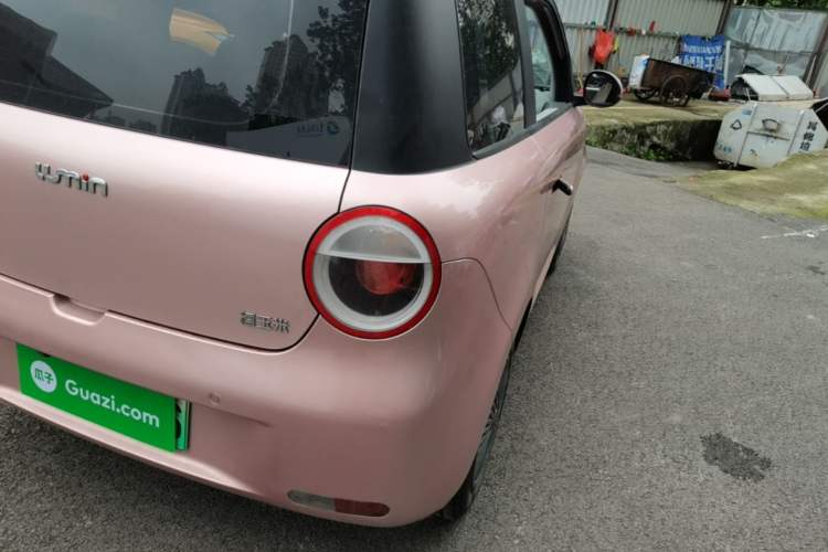 Used CHANGAN NEVO Lumin 2022 155 km – Refreshingly Sweet Edition Right Rear Taillight