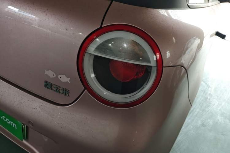 Used CHANGAN NEVO Lumin 2022 155 km – Refreshingly Sweet Edition Right Rear Taillight
