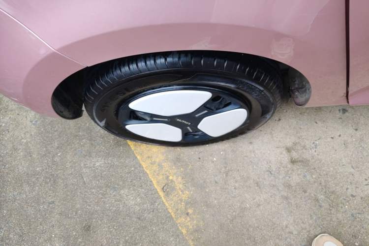 Used CHANGAN NEVO Lumin 2022 155 km – Refreshingly Sweet Edition Right Rear Wheel Hub