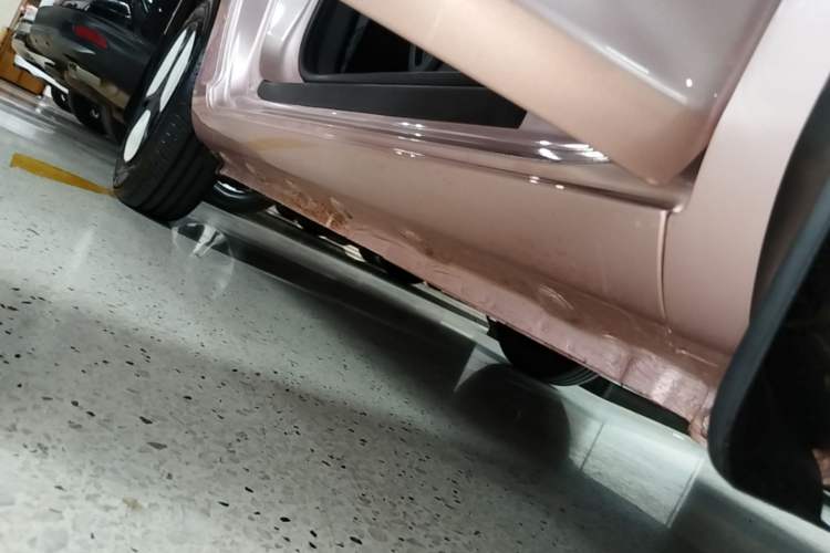 Used CHANGAN NEVO Lumin 2022 210km Sweet Edition Right Side Sill