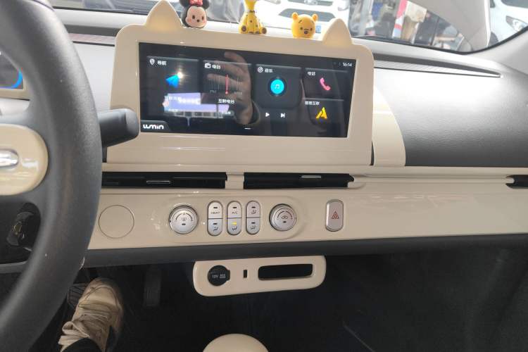 Used CHANGAN NEVO Lumin 2022 155 km – Refreshingly Sweet Edition Audio And AC Panel