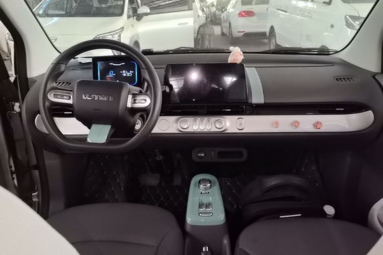 Used CHANGAN NEVO Lumin 2022 210km Sweet Edition Center Console