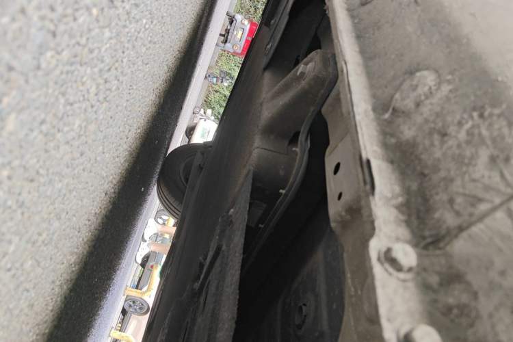 Used CHANGAN NEVO Lumin 2022 210km Sweet Edition Chassis Front Right