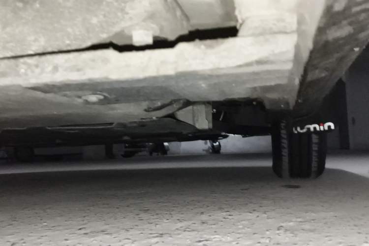 Used CHANGAN NEVO Lumin 2022 155 km – Refreshingly Sweet Edition Chassis Front Right