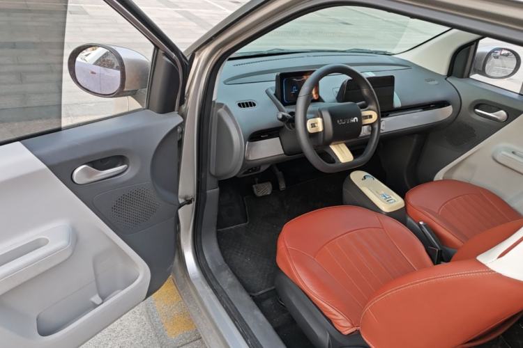 Used CHANGAN NEVO Lumin 2022 155 km – Refreshingly Sweet Edition Driver Seat