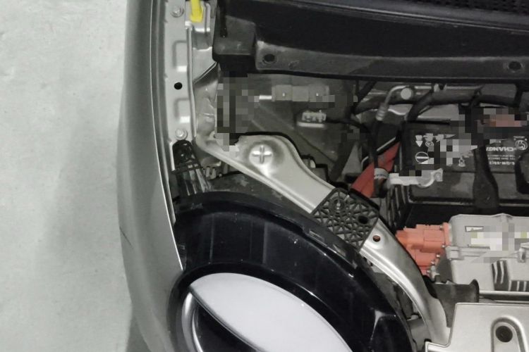Used CHANGAN NEVO Lumin 2022 155 km – Refreshingly Sweet Edition Engine Bay Right