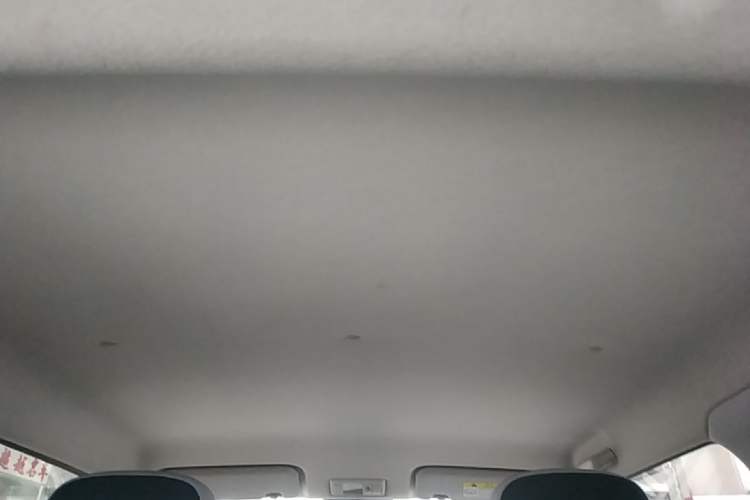 Used CHANGAN NEVO Lumin 2022 155 km – Refreshingly Sweet Edition Headliner