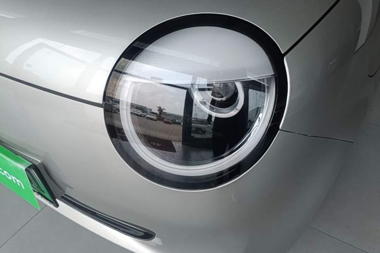 Used CHANGAN NEVO Lumin 2022 155 km – Refreshingly Sweet Edition Left Front Headlight