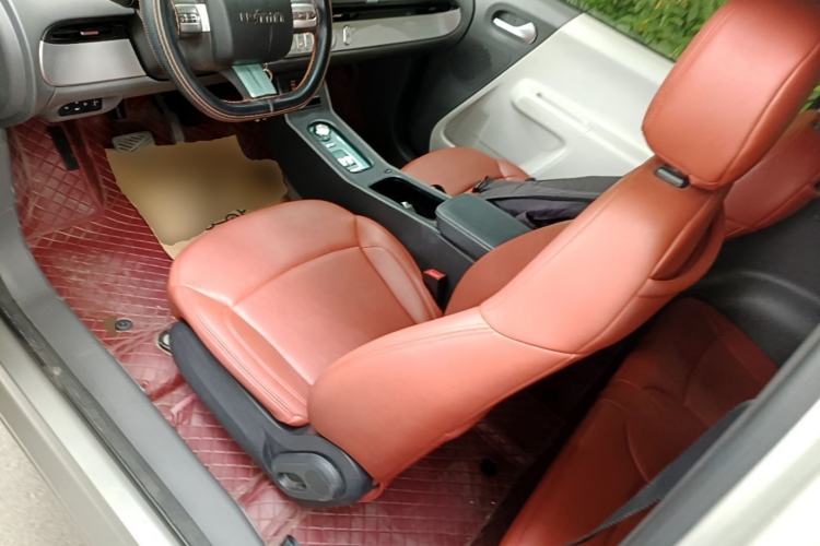 Used CHANGAN NEVO Lumin 2022 155 km – Refreshingly Sweet Edition Left Front Seat