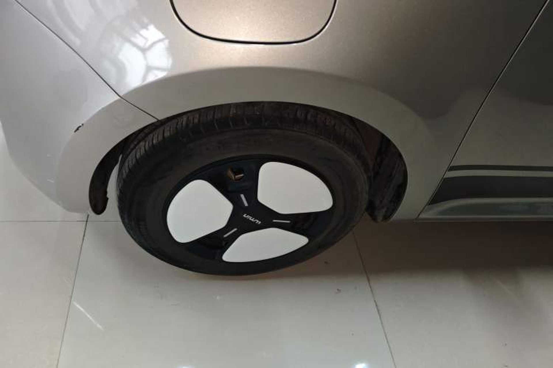 Used CHANGAN NEVO Lumin 2022 210km Sweet Edition Left Front Wheel Hub
