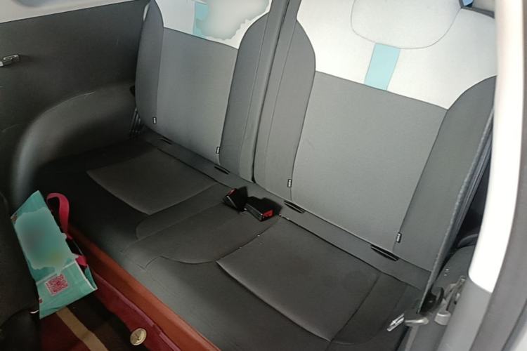 Used CHANGAN NEVO Lumin 2022 155 km – Refreshingly Sweet Edition Left Rear Seat