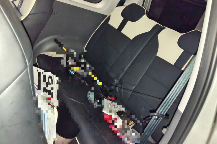 Used CHANGAN NEVO Lumin 2022 155 km – Refreshingly Sweet Edition Left Rear Seat