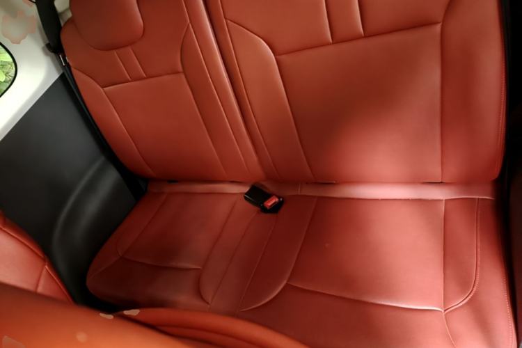 Used CHANGAN NEVO Lumin 2022 155 km – Refreshingly Sweet Edition Left Rear Seat