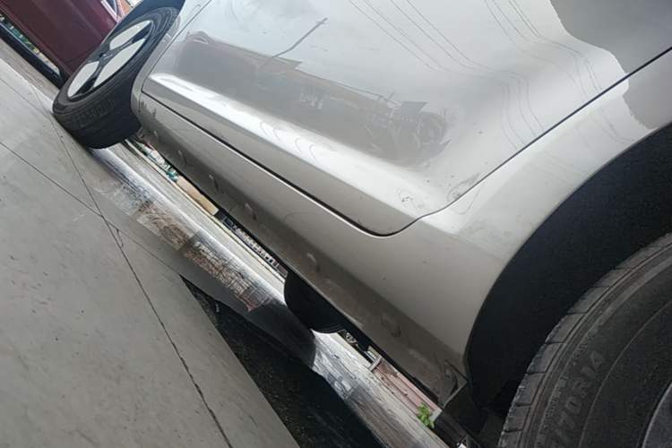 Used CHANGAN NEVO Lumin 2022 210km Sweet Edition Left Side Sill