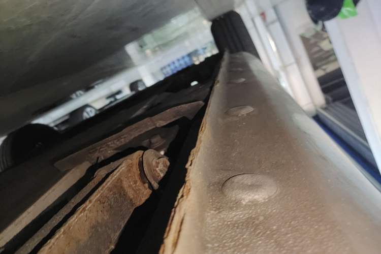 Used CHANGAN NEVO Lumin 2022 210km Sweet Edition Left Side Sill