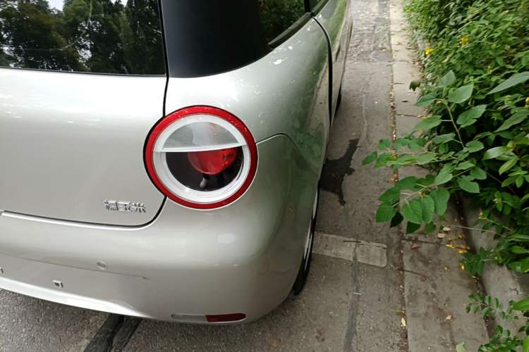 Used CHANGAN NEVO Lumin 2022 155 km – Refreshingly Sweet Edition Right Rear Taillight