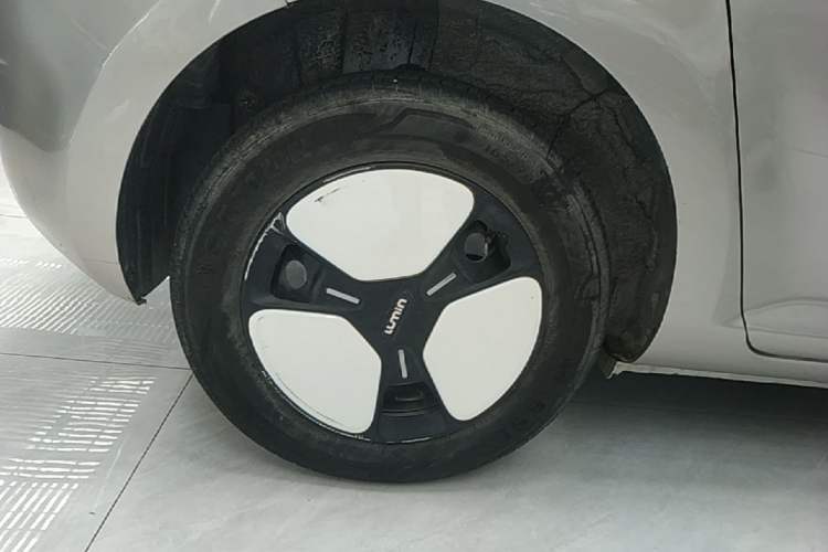 Used CHANGAN NEVO Lumin 2022 155 km – Refreshingly Sweet Edition Right Rear Wheel Hub
