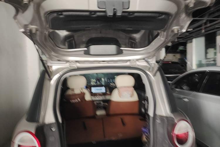 Used CHANGAN NEVO Lumin 2022 210km Sweet Edition Trunk
