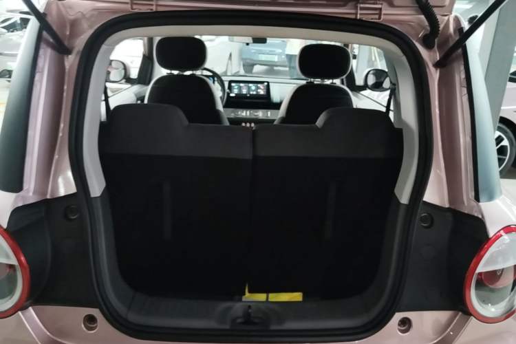 Used CHANGAN NEVO Lumin 2022 210km Sweet Edition Trunk