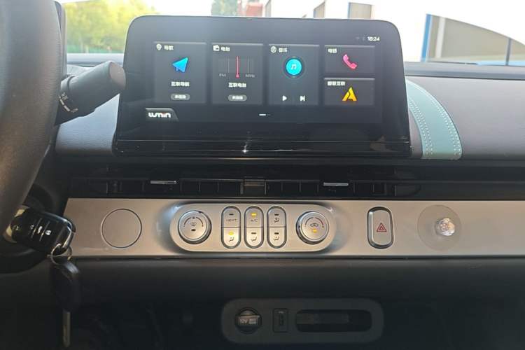 Used CHANGAN NEVO Lumin 2022 155 km – Refreshingly Sweet Edition Audio And AC Panel