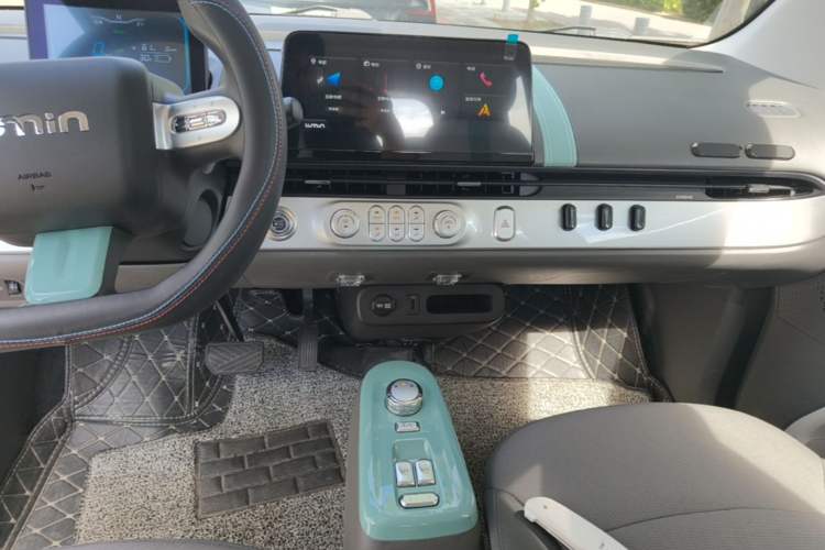 Used CHANGAN NEVO Lumin 2022 210km Sweet Edition Audio And AC Panel