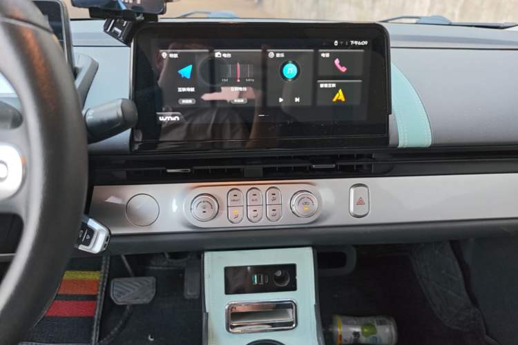 Used CHANGAN NEVO Lumin 2022 155 km – Refreshingly Sweet Edition Audio And AC Panel