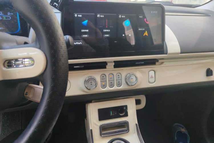 Used CHANGAN NEVO Lumin 2022 210km Sweet Edition Audio And AC Panel