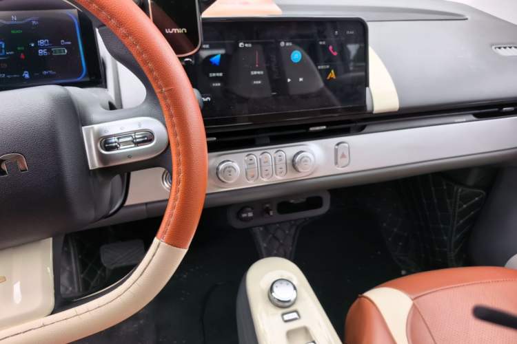 Used CHANGAN NEVO Lumin 2022 210km Sweet Edition Audio And AC Panel