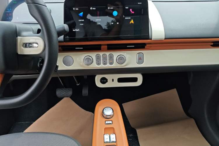 Used CHANGAN NEVO Lumin 2022 210km Sweet Edition Audio And AC Panel