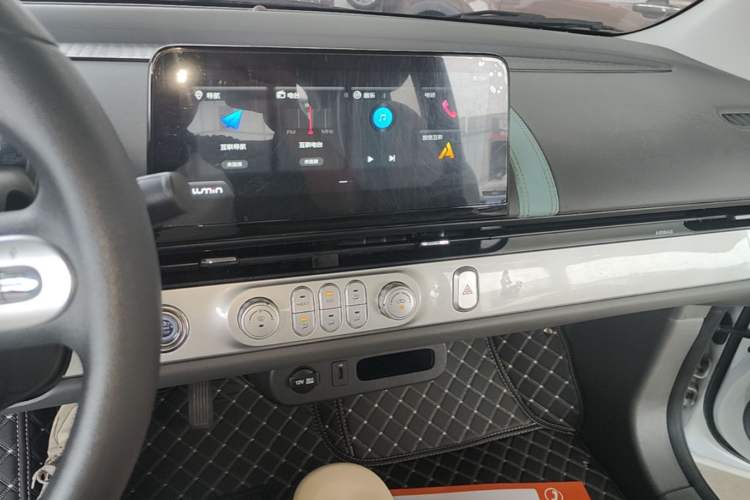 Used CHANGAN NEVO Lumin 2022 210km Sweet Edition Audio And AC Panel