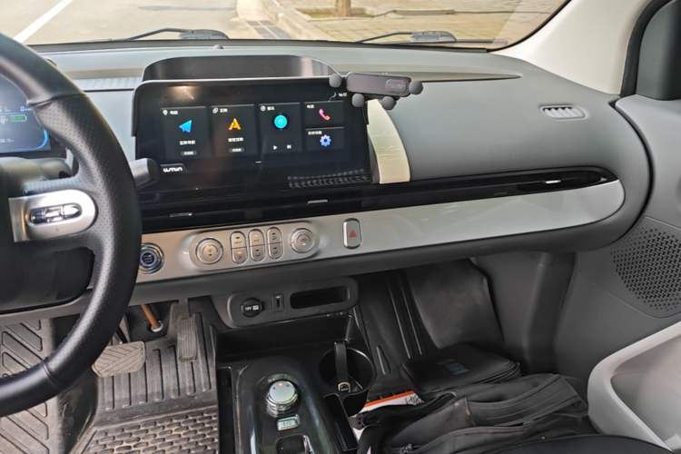 Used CHANGAN NEVO Lumin 2022 301km Honey-Sweet Version Audio And AC Panel