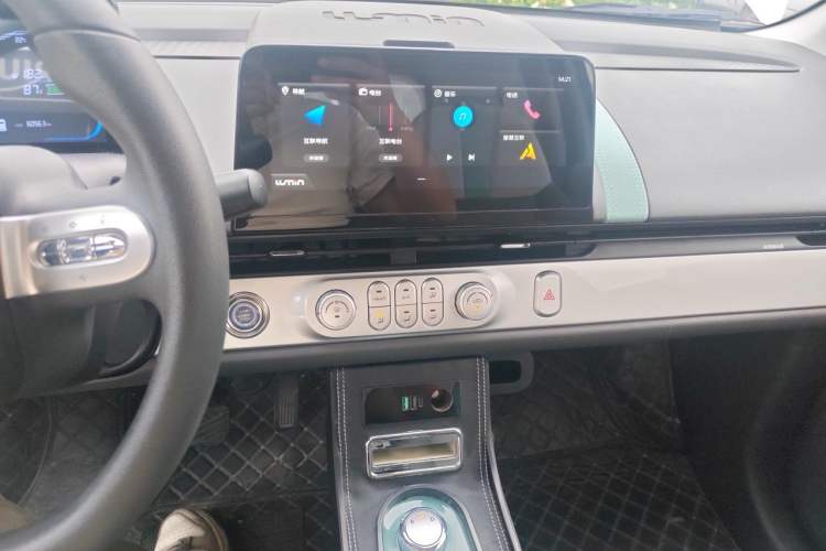 Used CHANGAN NEVO Lumin 2022 210km Sweet Edition Audio And AC Panel