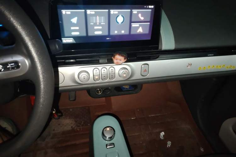 Used CHANGAN NEVO Lumin 2022 155 km – Refreshingly Sweet Edition Audio And AC Panel