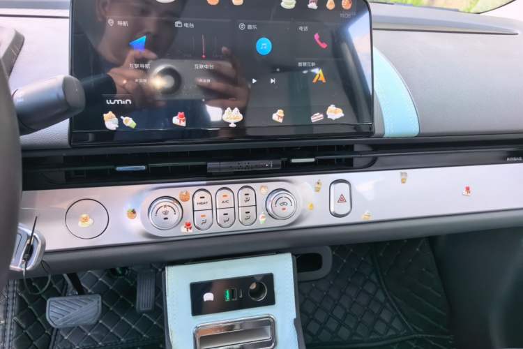 Used CHANGAN NEVO Lumin 2022 155 km – Refreshingly Sweet Edition Audio And AC Panel