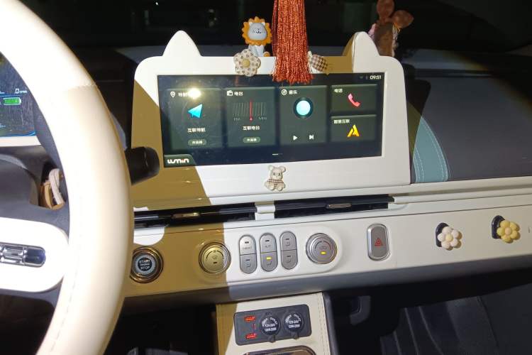 Used CHANGAN NEVO Lumin 2022 155 km – Refreshingly Sweet Edition Audio And AC Panel