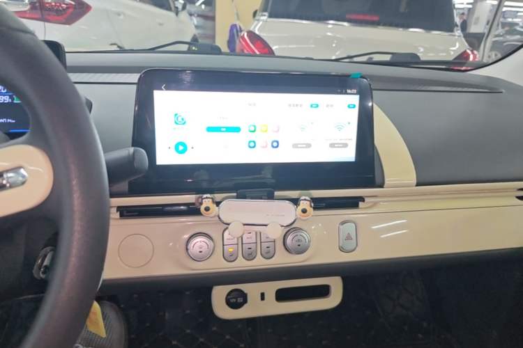 Used CHANGAN NEVO Lumin 2022 210km Sweet Edition Audio And AC Panel