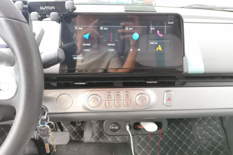 Used CHANGAN NEVO Lumin 2022 155 km – Refreshingly Sweet Edition Audio And AC Panel