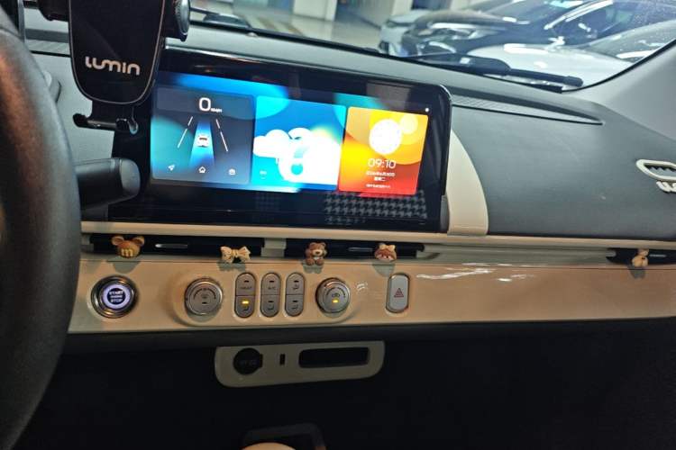 Used CHANGAN NEVO Lumin 2022 210km Sweet Edition Audio And AC Panel