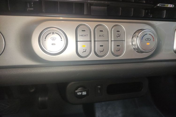 Used CHANGAN NEVO Lumin 2022 155 km – Refreshingly Sweet Edition Audio And AC Panel
