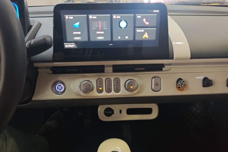 Used CHANGAN NEVO Lumin 2022 155 km – Refreshingly Sweet Edition Audio And AC Panel