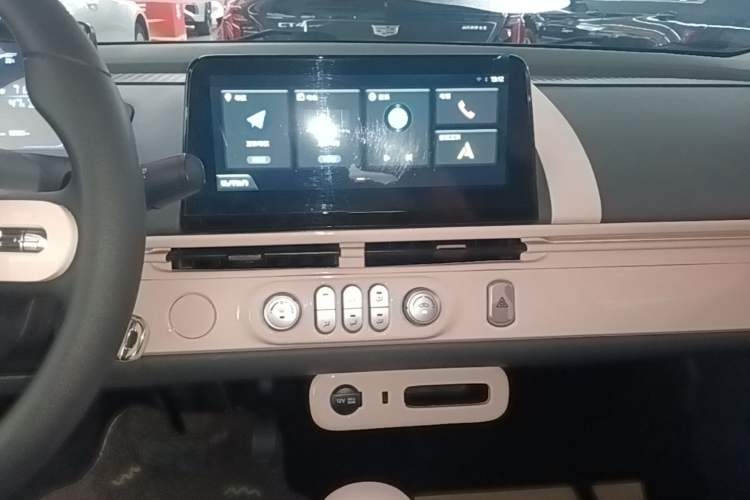 Used CHANGAN NEVO Lumin 2022 155 km – Refreshingly Sweet Edition Audio And AC Panel